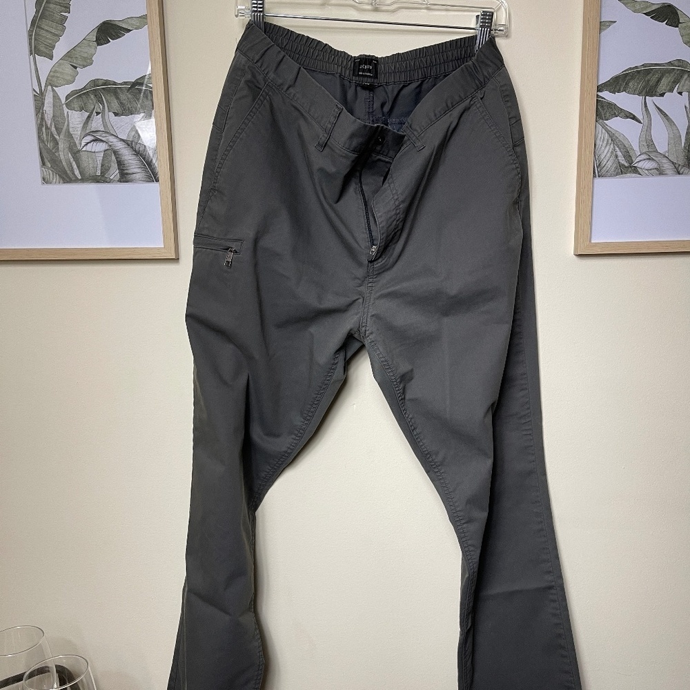 J Crew Men's Gray Tech Pants 34 x 30